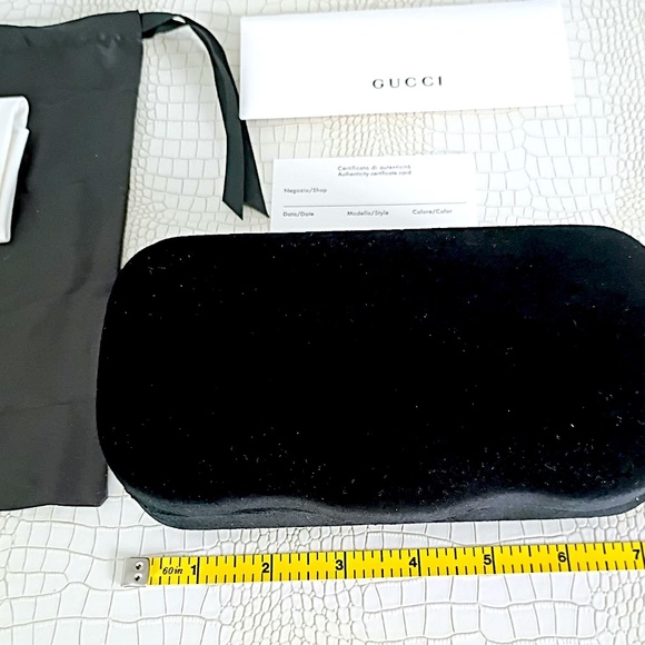Rare  New Gucci Jumbo Sized Glass Case See Photos for size. - Picture 10 of 11